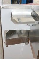 Cassettino porgi vivande aperto